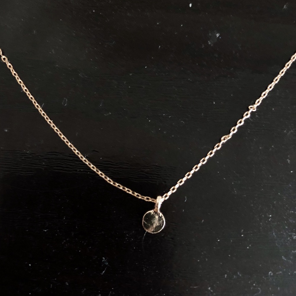 NWOT Urban Outfitters gold layering necklace